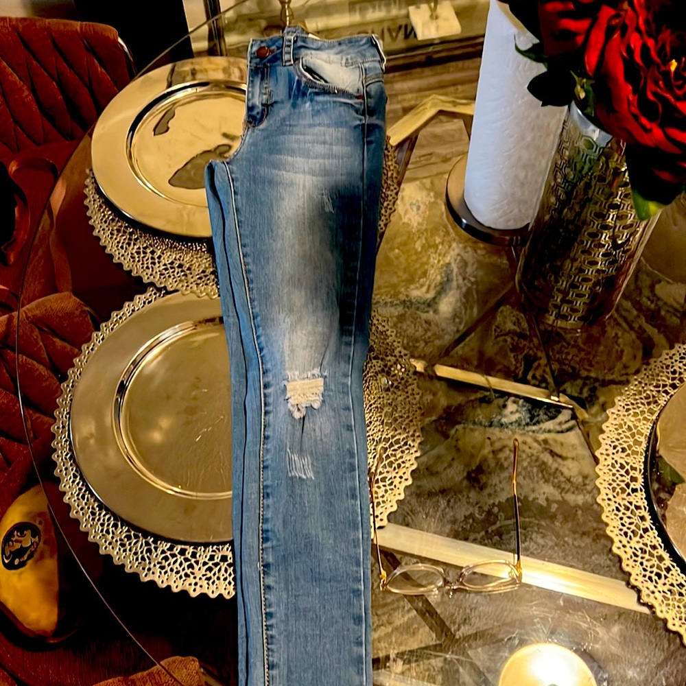 Light wash, blue straight leg pants patchwork in the front size 0 with lift!